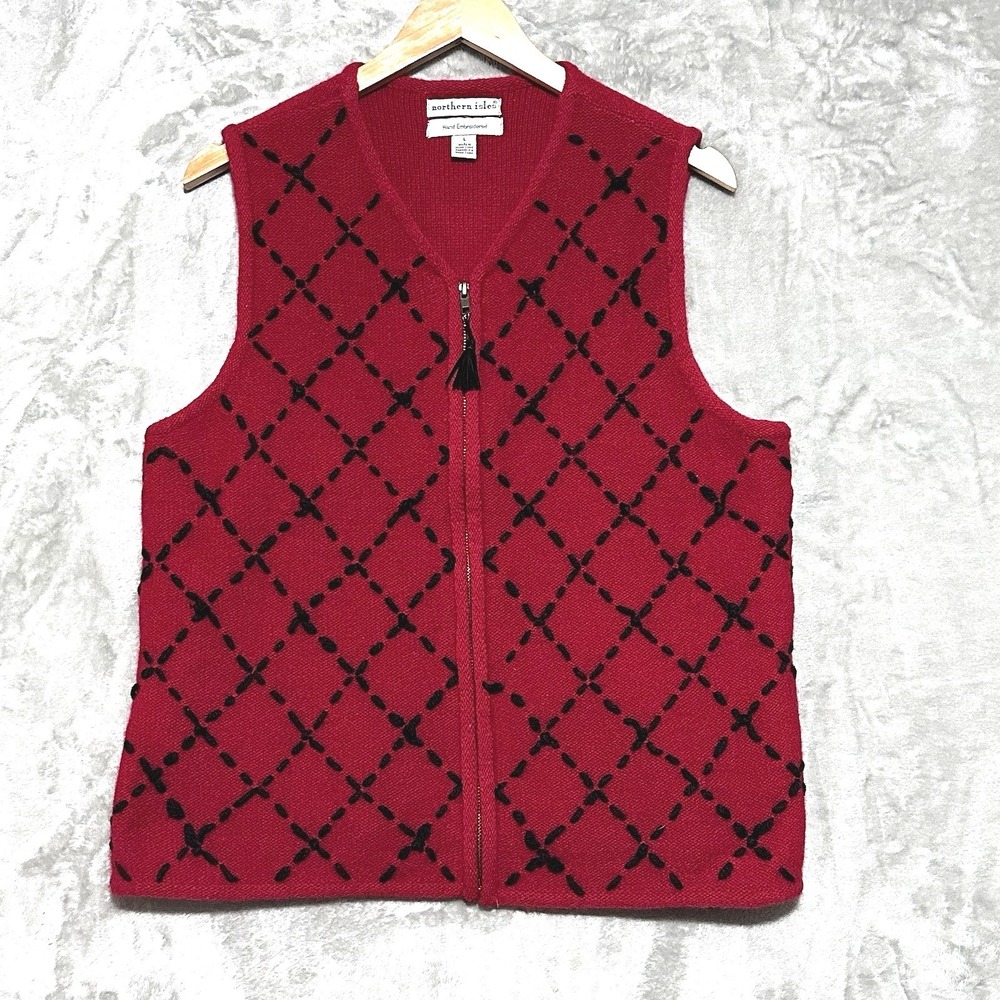 Vintage Northern Isles Sweater Vest Wool Hand Embroidered Large Indie Cabincore
